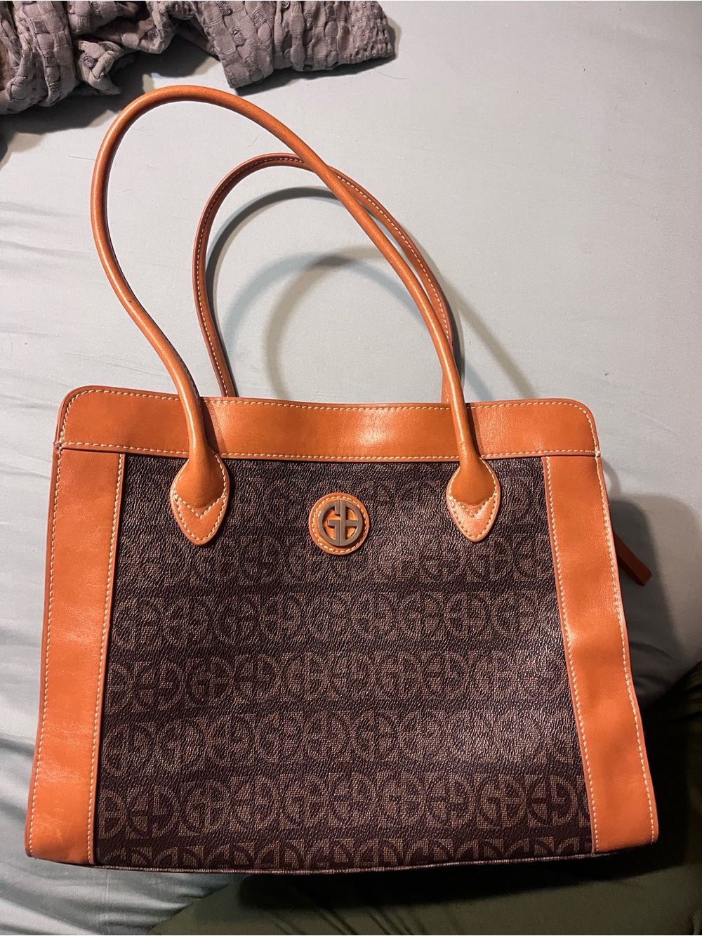 Giani Bernini Classic Brown w tan trim top handles shoulder bag